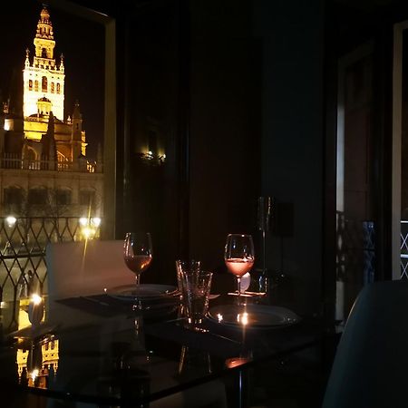 Luxury Apartment With Views To Alcazar, Cathedral And Giralda. Sevilla Exterior foto