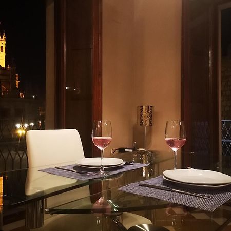 Luxury Apartment With Views To Alcazar, Cathedral And Giralda. Sevilla Exterior foto