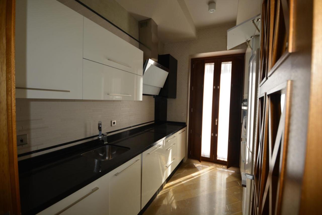 Luxury Apartment With Views To Alcazar, Cathedral And Giralda. Sevilla Exterior foto