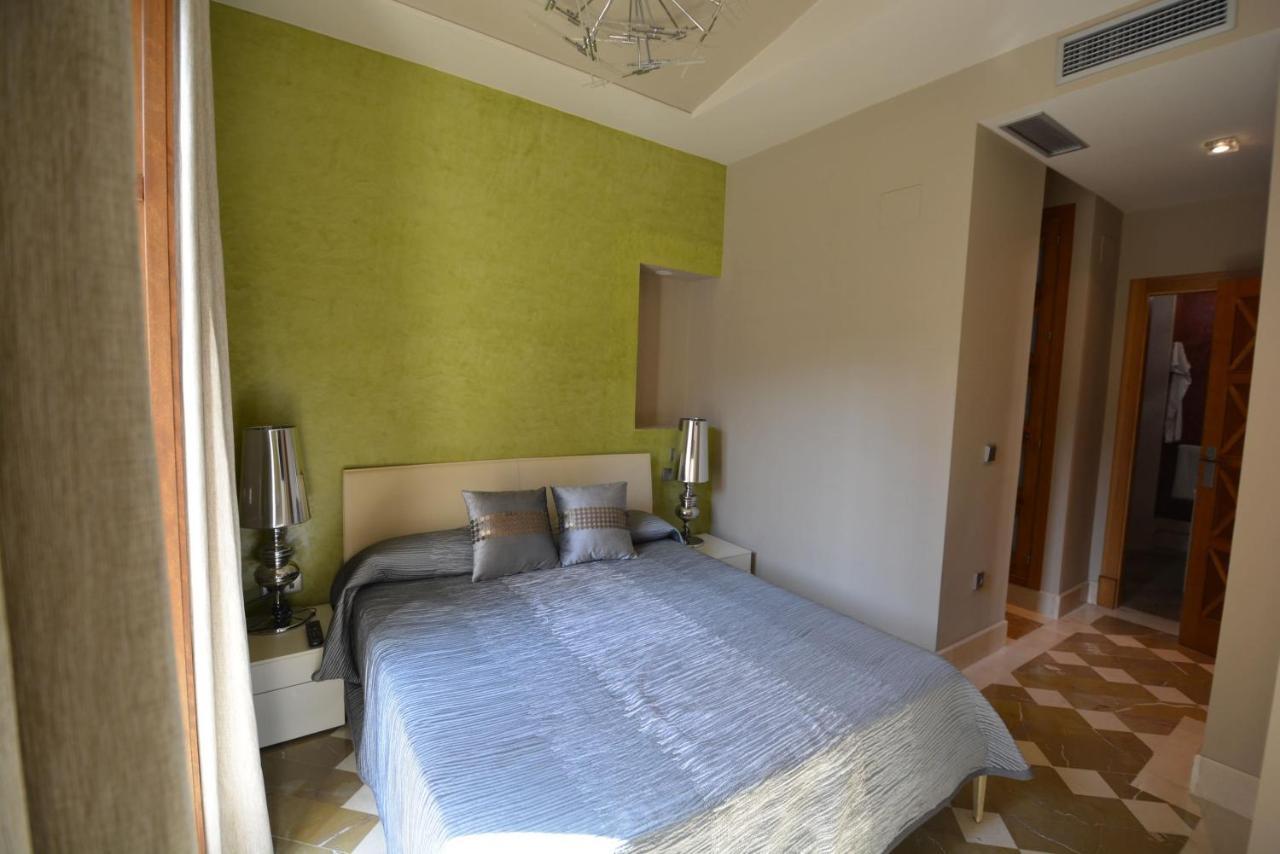 Luxury Apartment With Views To Alcazar, Cathedral And Giralda. Sevilla Exterior foto