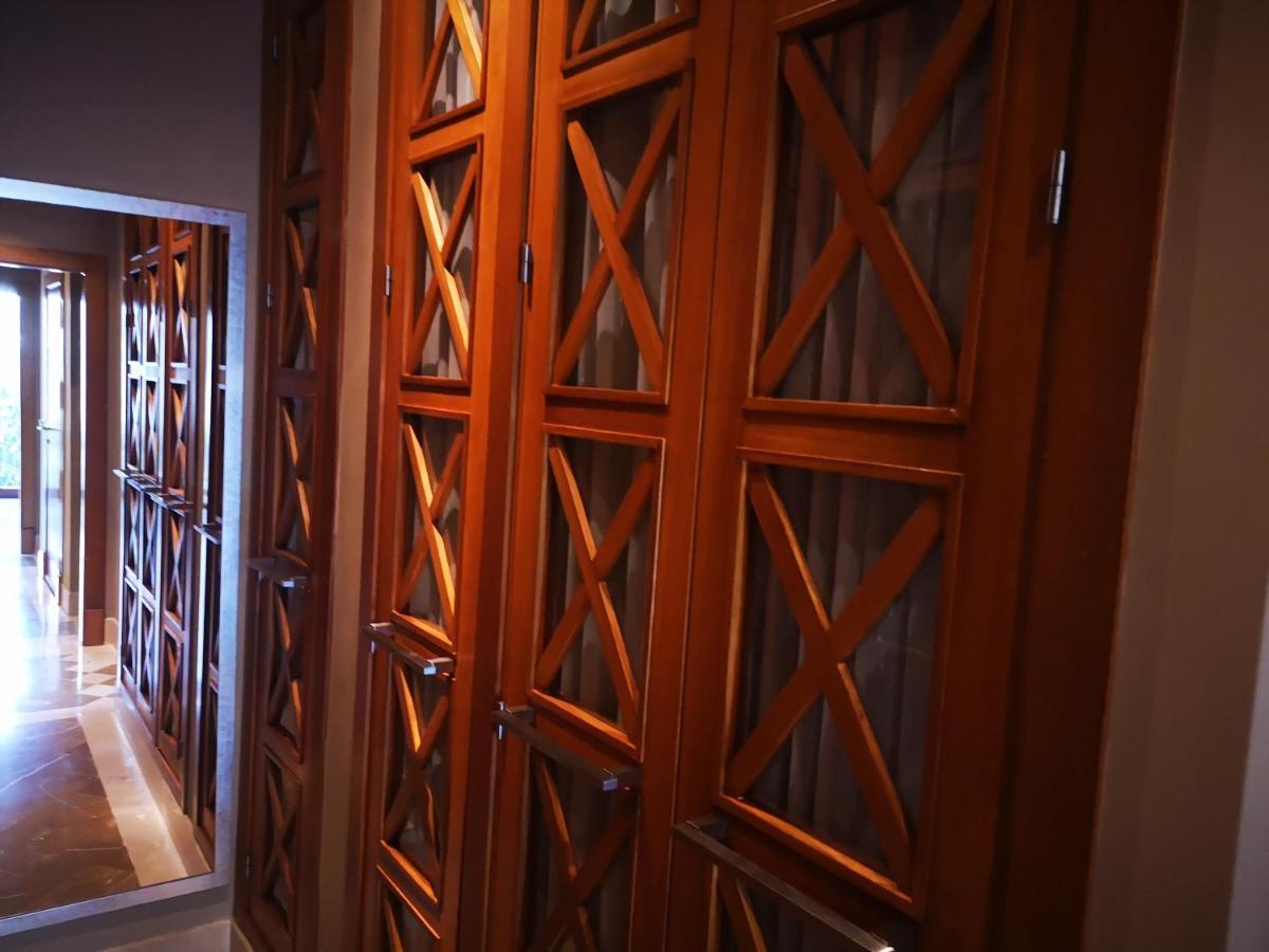 Luxury Apartment With Views To Alcazar, Cathedral And Giralda. Sevilla Exterior foto