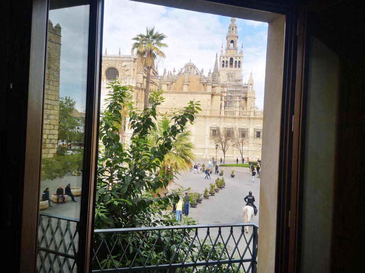 Luxury Apartment With Views To Alcazar, Cathedral And Giralda. Sevilla Exterior foto