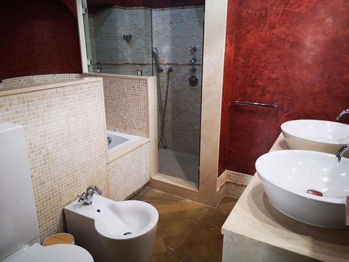 Luxury Apartment With Views To Alcazar, Cathedral And Giralda. Sevilla Exterior foto