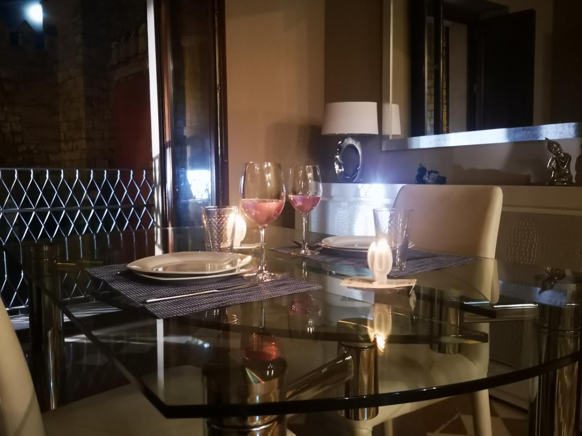 Luxury Apartment With Views To Alcazar, Cathedral And Giralda. Sevilla Exterior foto